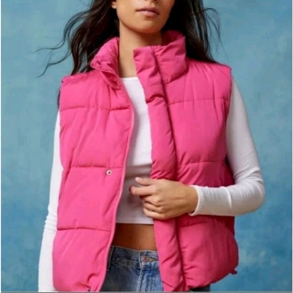 BDG x Urban Outfitters Hot Pink Quilted Puffer Overcoat Vest Size Medium NWT